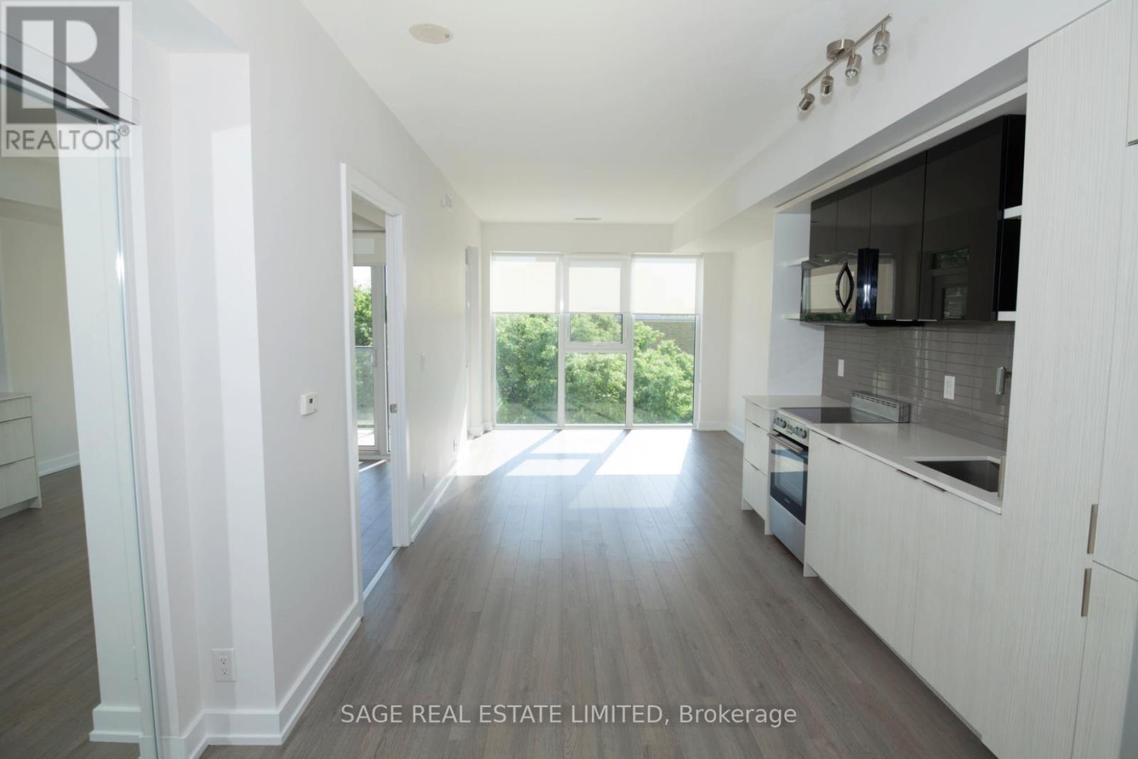 407 - 6 Parkwood Avenue, Toronto, Ontario  M4V 0A3 - Photo 2 - C12462522
