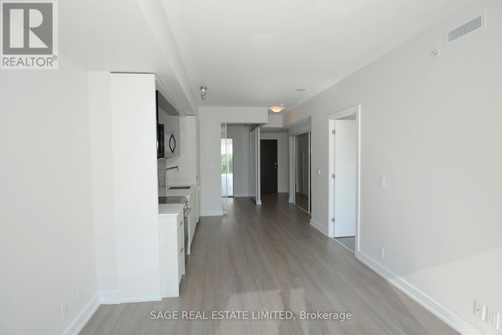 407 - 6 Parkwood Avenue, Toronto, Ontario  M4V 0A3 - Photo 4 - C12462522