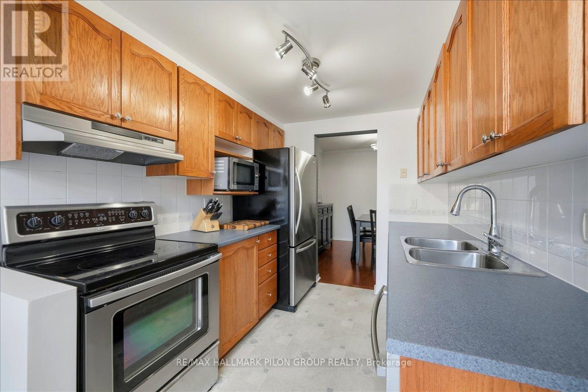 2135 Assomption Street, Ottawa, Ontario  K4A 4J9 - Photo 6 - X12462602