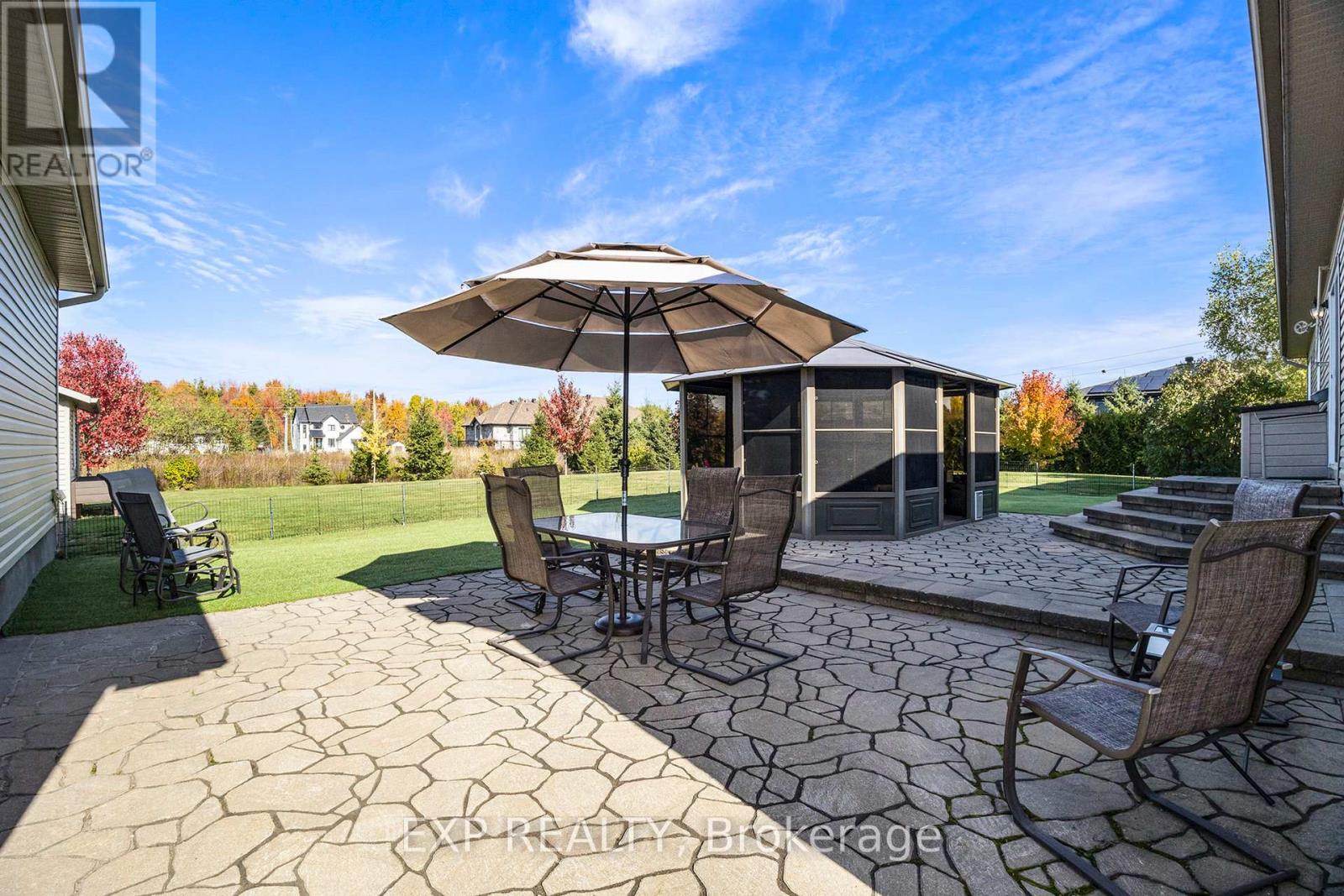 2003 Farisita Drive, Ottawa, Ontario  K0A 3H0 - Photo 29 - X12462674