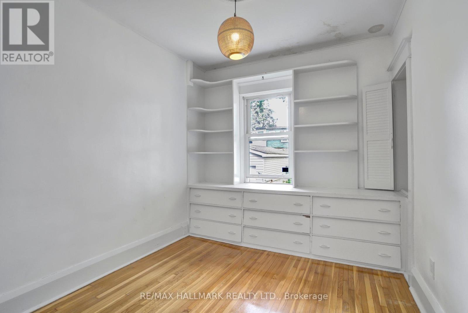 9 Costain Avenue, Toronto, Ontario  M4E 2G7 - Photo 12 - E12462492