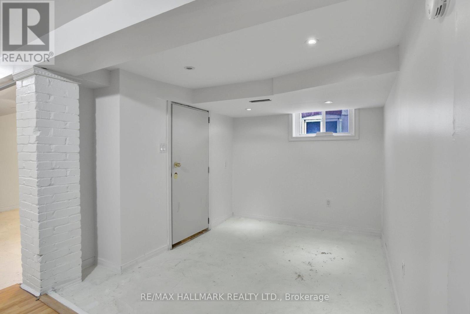 9 Costain Avenue, Toronto, Ontario  M4E 2G7 - Photo 23 - E12462492