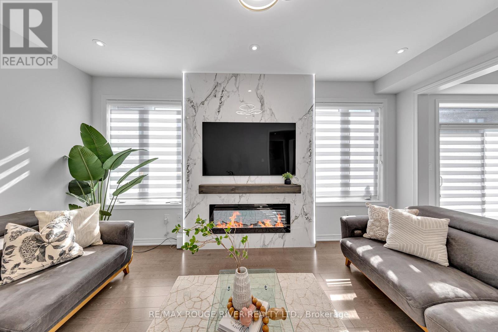 21 Priory Drive, Whitby, Ontario  L1P 0K9 - Photo 8 - E12462544