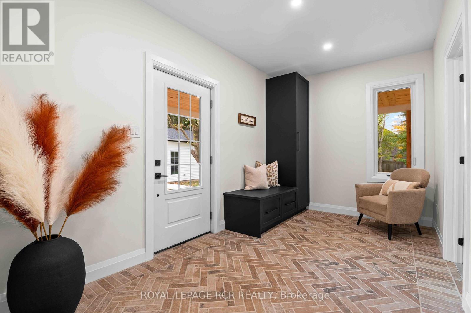 349 Smith Street, Wellington North, Ontario  N0G 1A0 - Photo 8 - X12412688