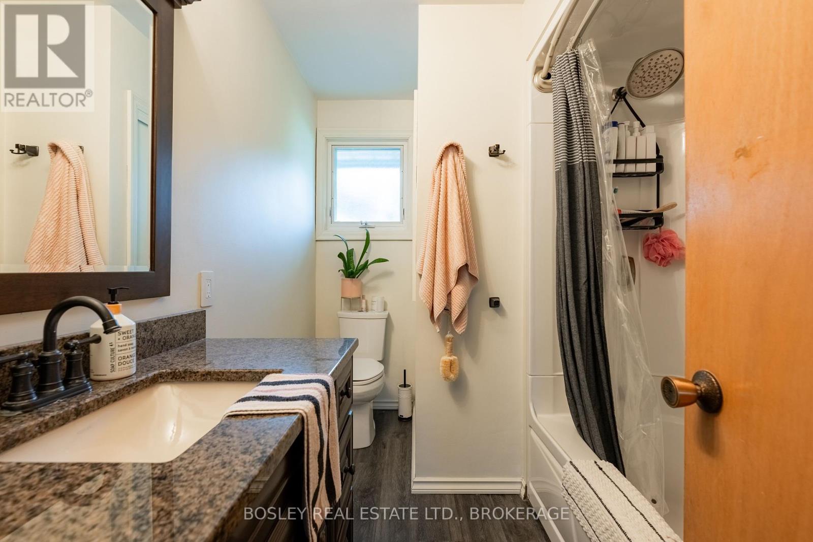 60 Royal Manor Drive, St. Catharines, Ontario  L2M 4L6 - Photo 16 - X12462741