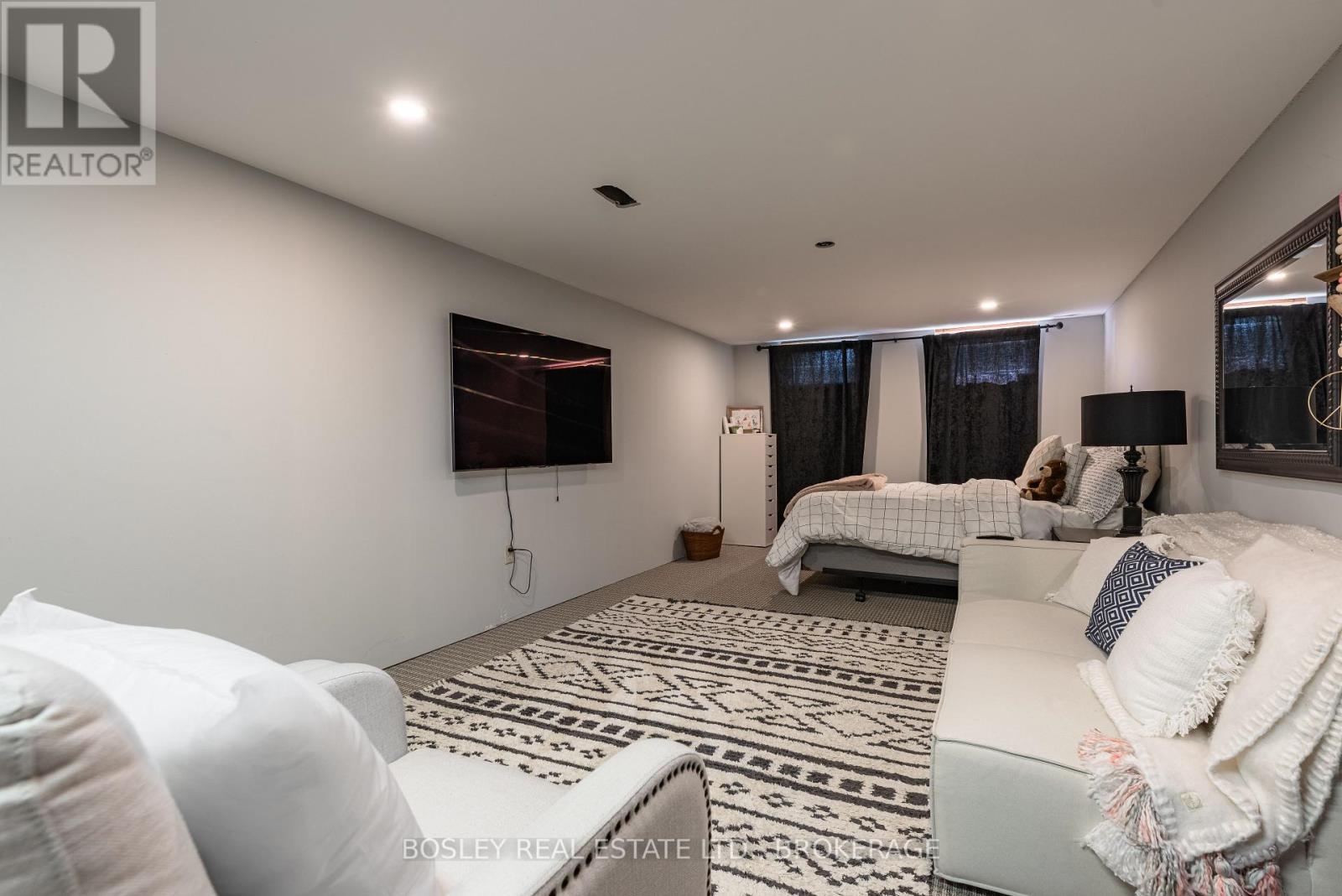 60 Royal Manor Drive, St. Catharines, Ontario  L2M 4L6 - Photo 21 - X12462741