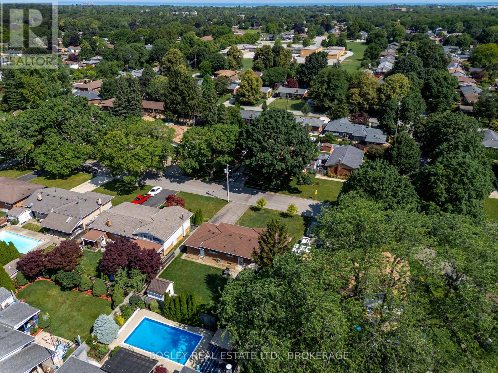 60 Royal Manor Drive, St. Catharines, Ontario  L2M 4L6 - Photo 34 - X12462741