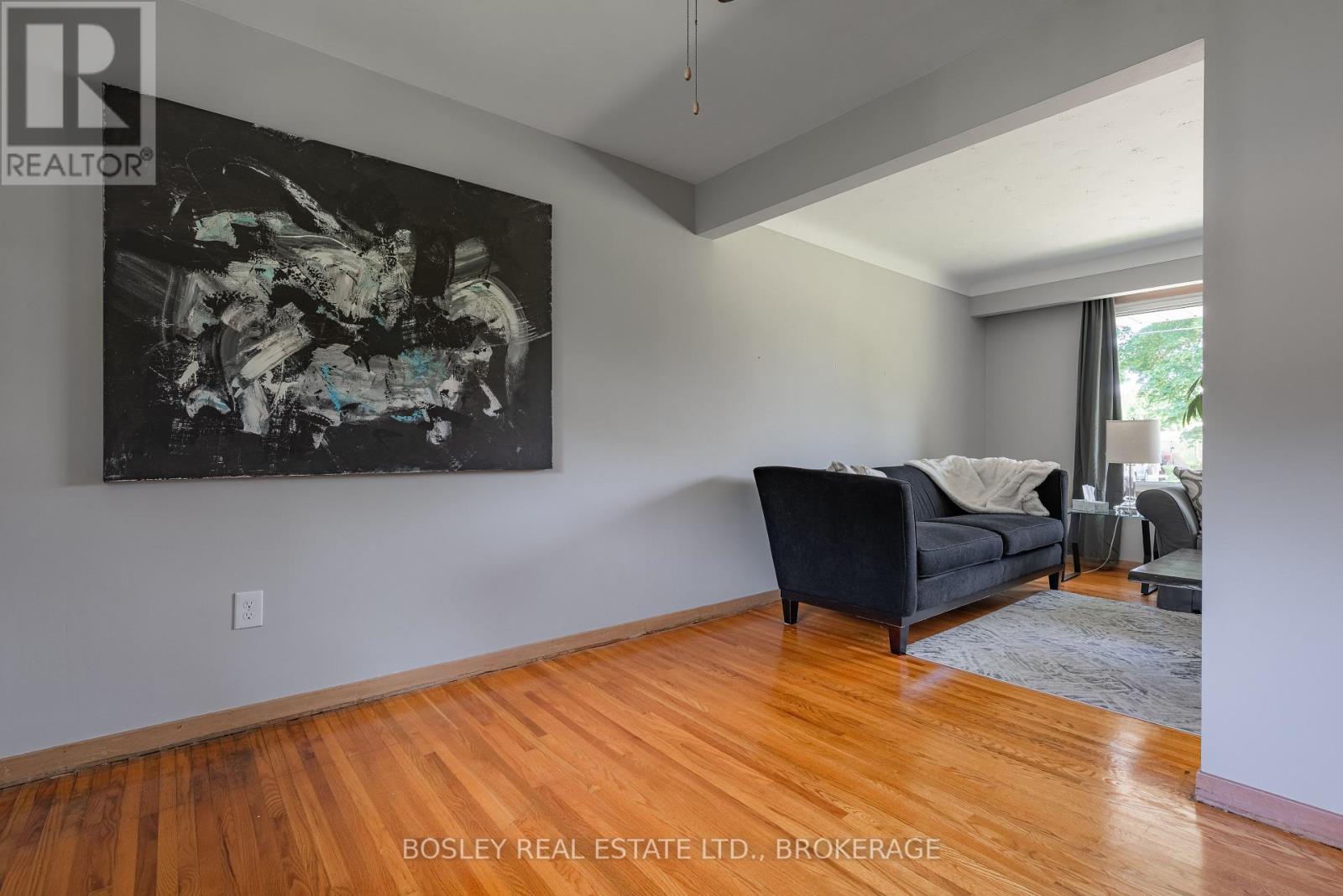 60 Royal Manor Drive, St. Catharines, Ontario  L2M 4L6 - Photo 7 - X12462741