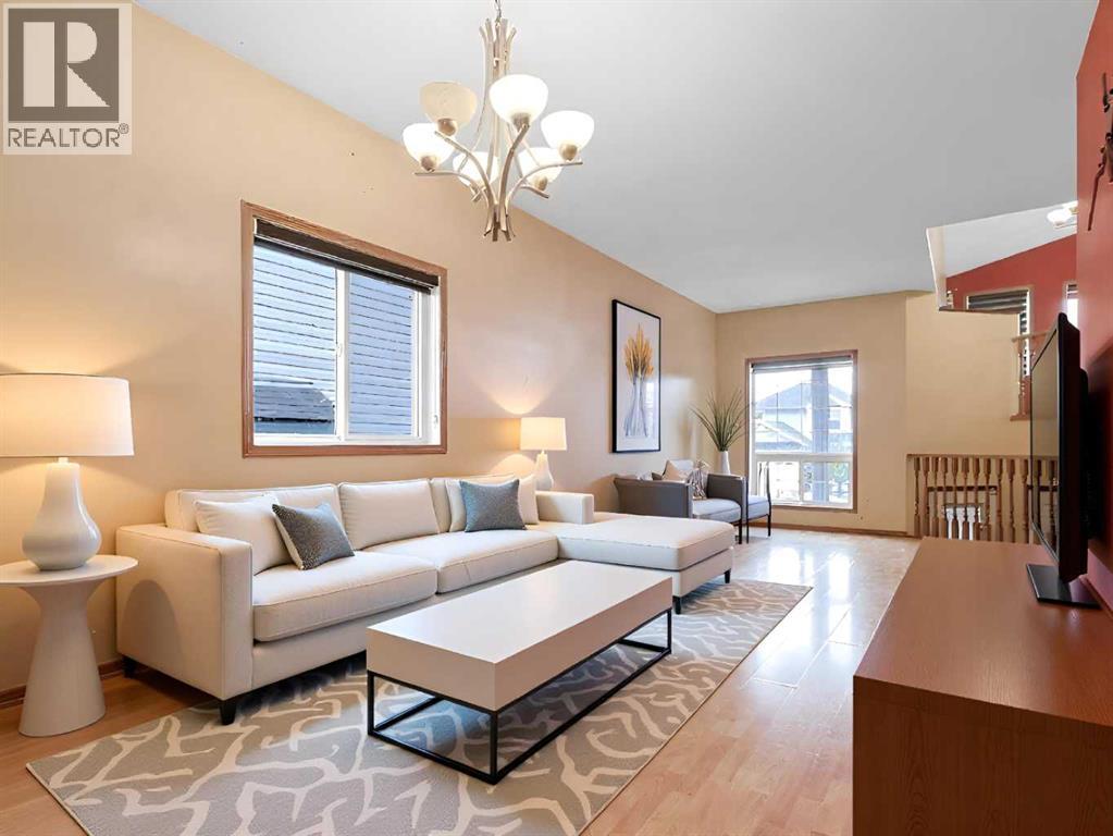 622 Saddlecreek Way Ne, Calgary, Alberta  T3J 4A3 - Photo 3 - A2264247