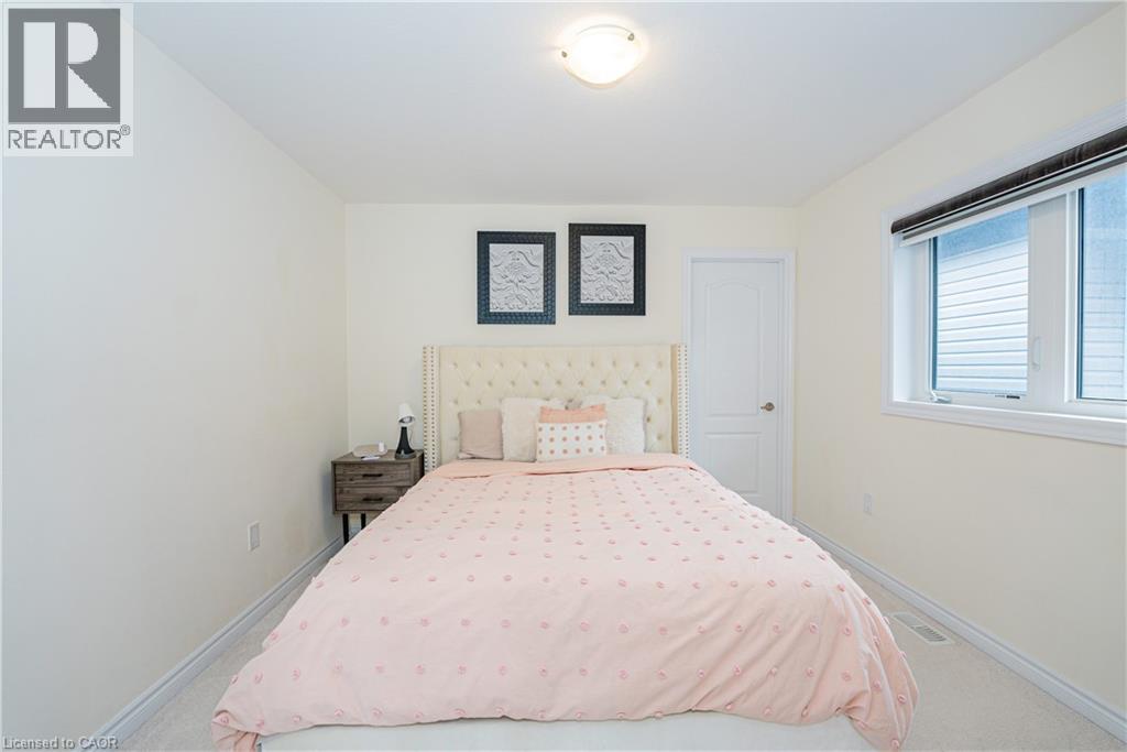 22 Oaktree Drive, Caledonia, Ontario  N3W 0E6 - Photo 34 - 40779238