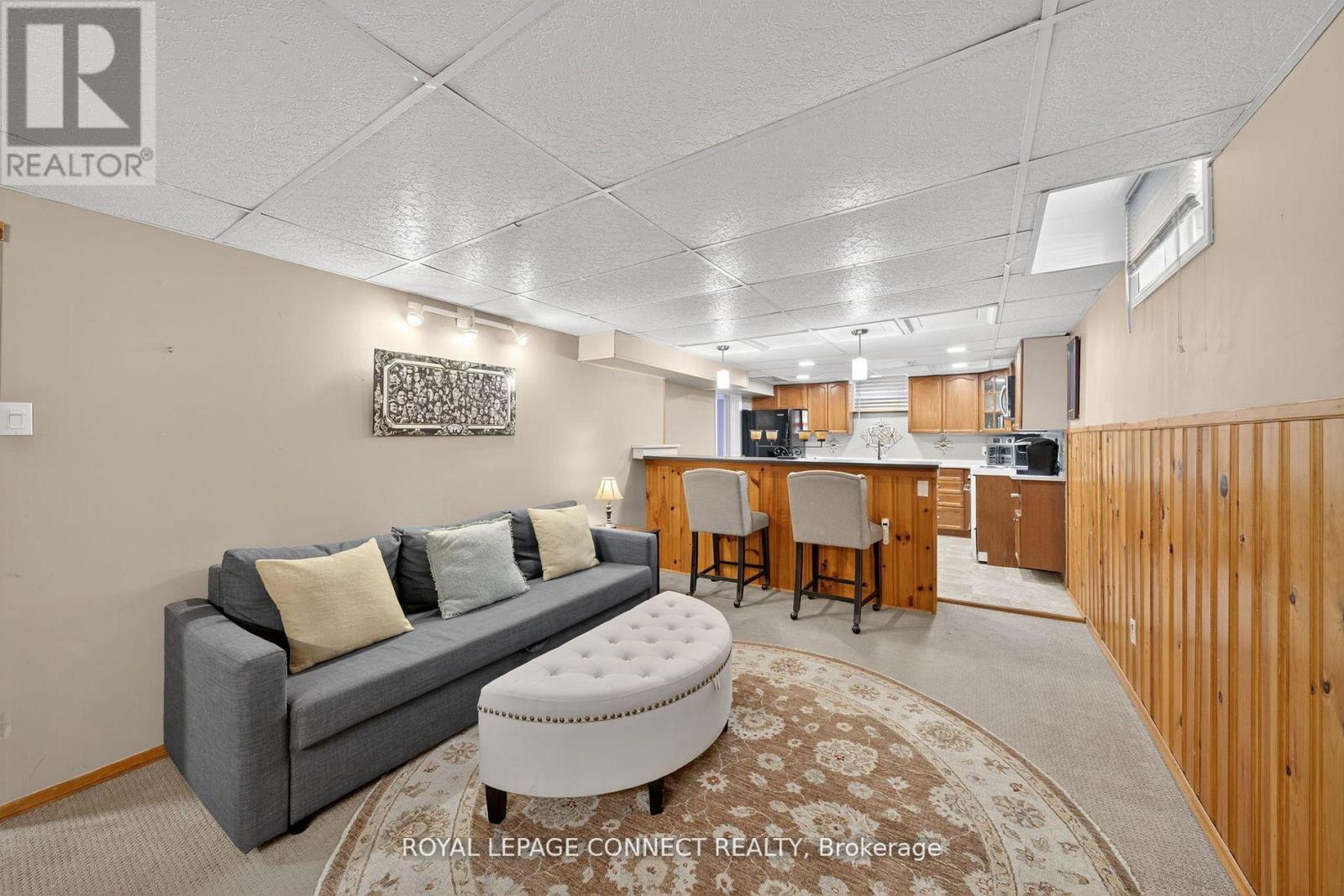 90 Golf Links Drive, Aurora, Ontario  L4G 3V3 - Photo 35 - N12462495