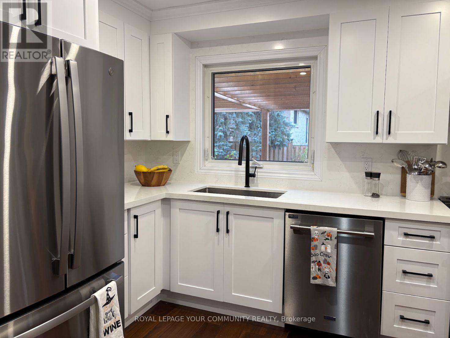 370 Erin Trail, Newmarket, Ontario  L3Y 6K1 - Photo 19 - N12462514