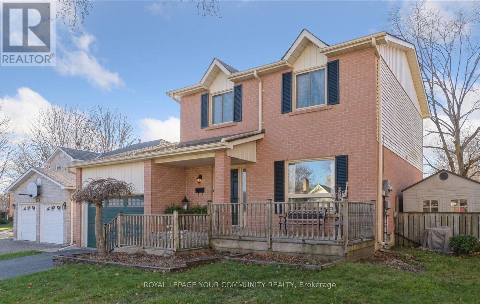 370 Erin Trail, Newmarket, Ontario  L3Y 6K1 - Photo 2 - N12462514