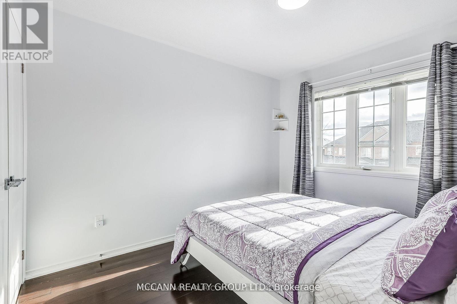 93 Revelstoke Crescent, Richmond Hill, Ontario  L4B 4T4 - Photo 18 - N12462518