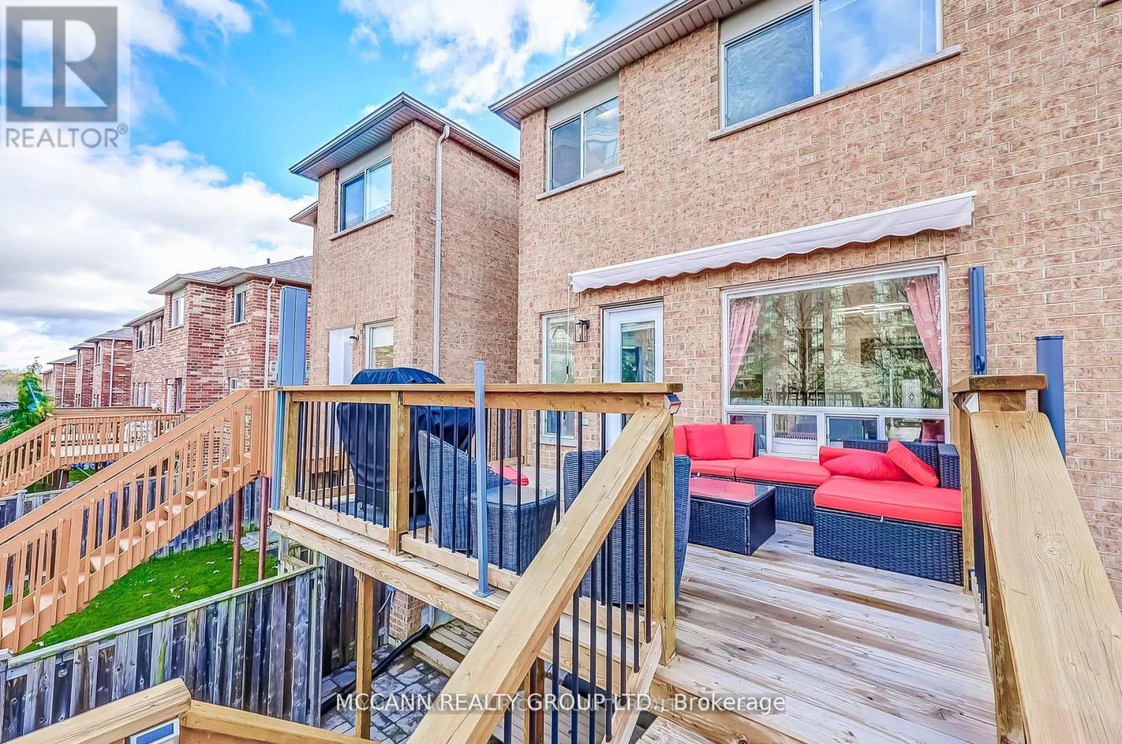 93 Revelstoke Crescent, Richmond Hill, Ontario  L4B 4T4 - Photo 31 - N12462518