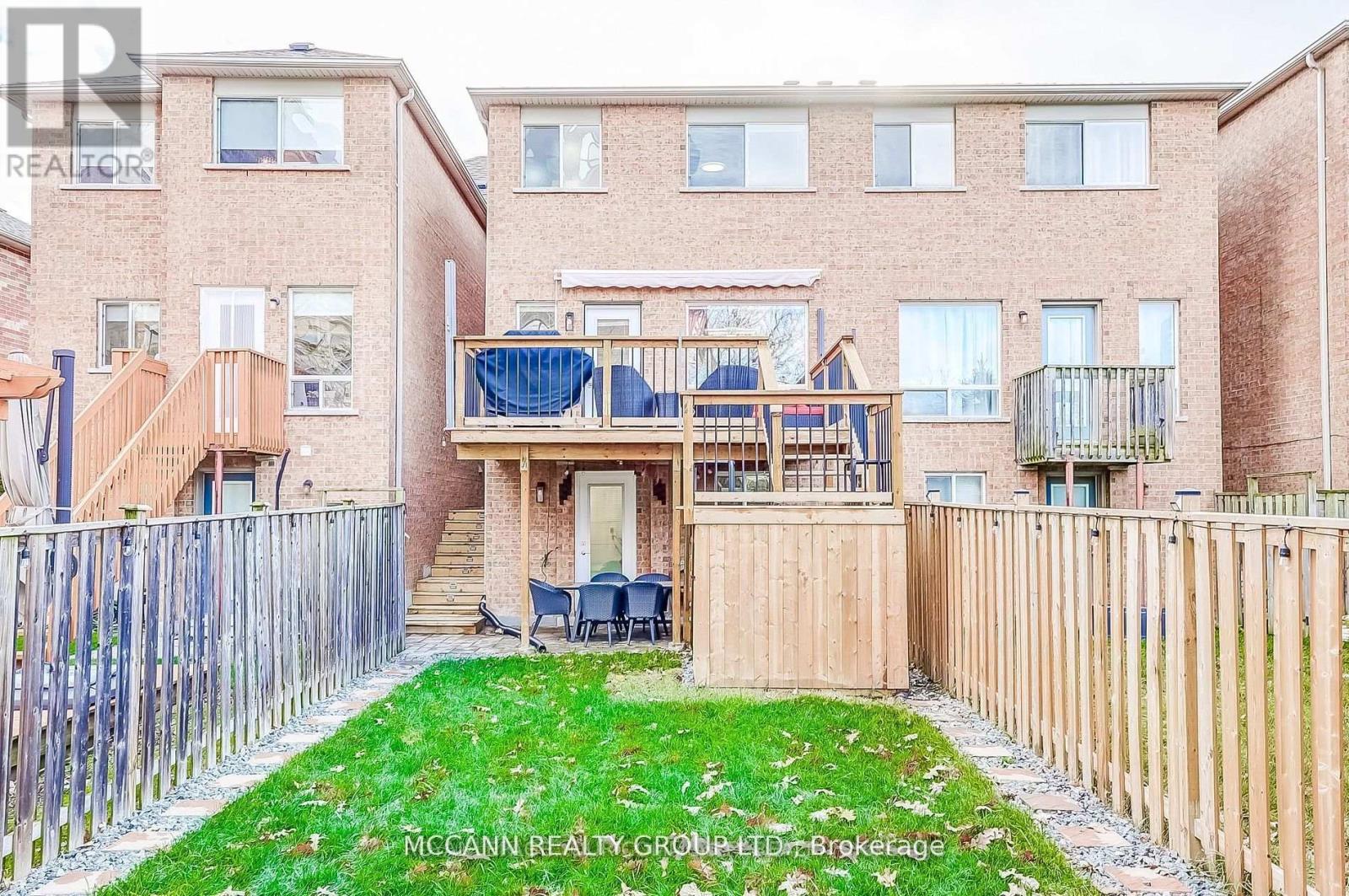 93 Revelstoke Crescent, Richmond Hill, Ontario  L4B 4T4 - Photo 32 - N12462518