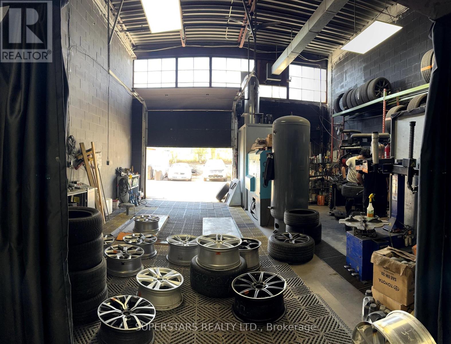 134 Doncaster Avenue, Markham, Ontario  L3T 1L3 - Photo 3 - N12462547