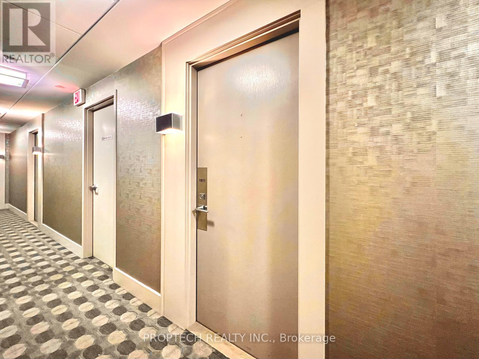 1911 - 7165 Yonge Street, Markham, Ontario  L3T 0C9 - Photo 2 - N12462549