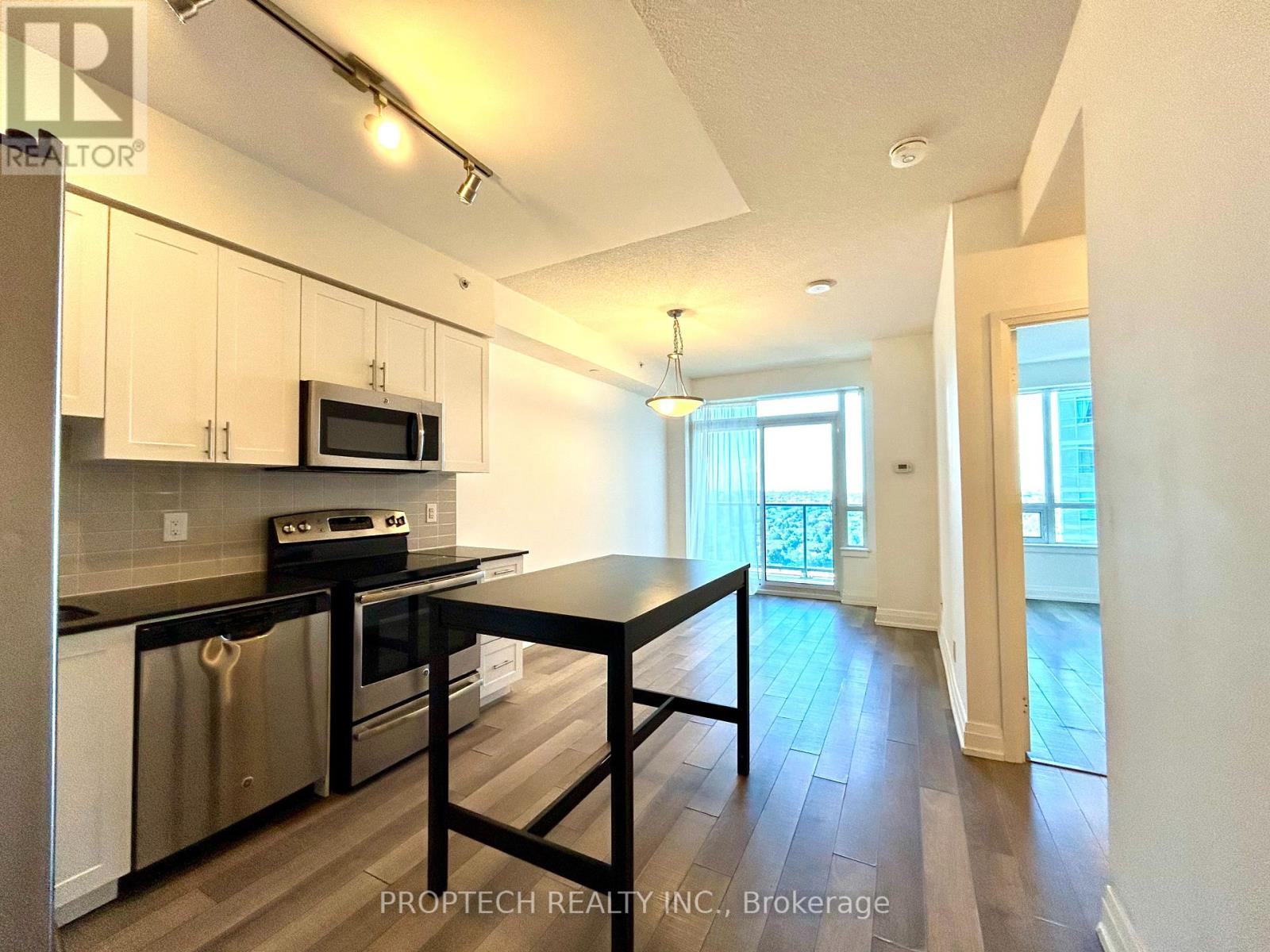 1911 - 7165 Yonge Street, Markham, Ontario  L3T 0C9 - Photo 4 - N12462549