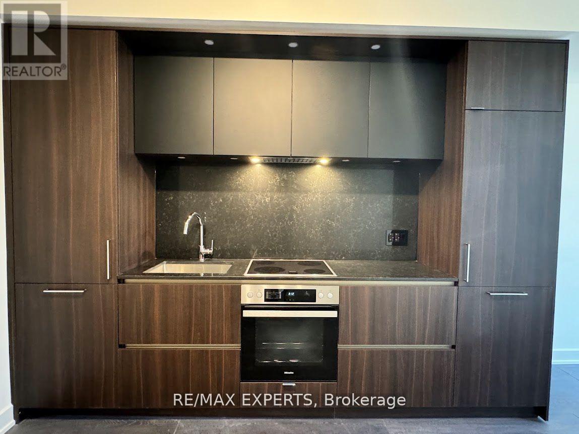 716 - 15 Mercer Street, Toronto, Ontario  M5V 1H2 - Photo 6 - C12462582