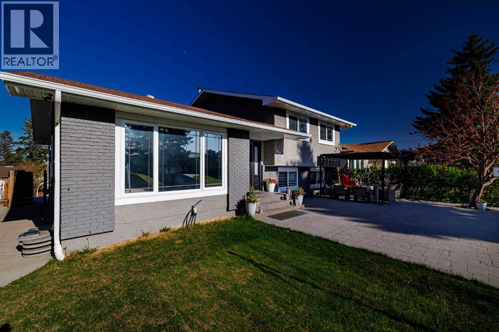124 Whiteside Crescent Ne, Calgary, Alberta  T1Y 2A7 - Photo 3 - A2258545