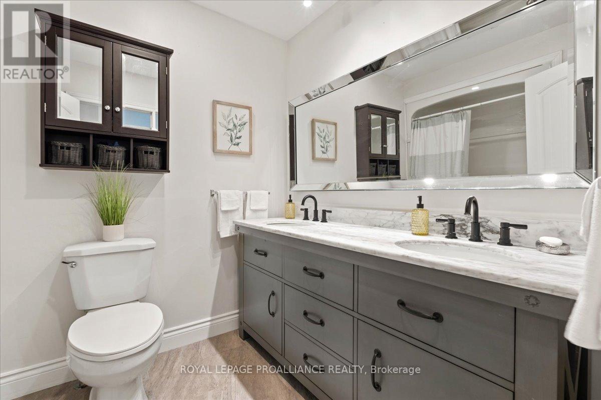 558 Aikins Road, Quinte West, Ontario  K8N 4Z2 - Photo 10 - X12462657