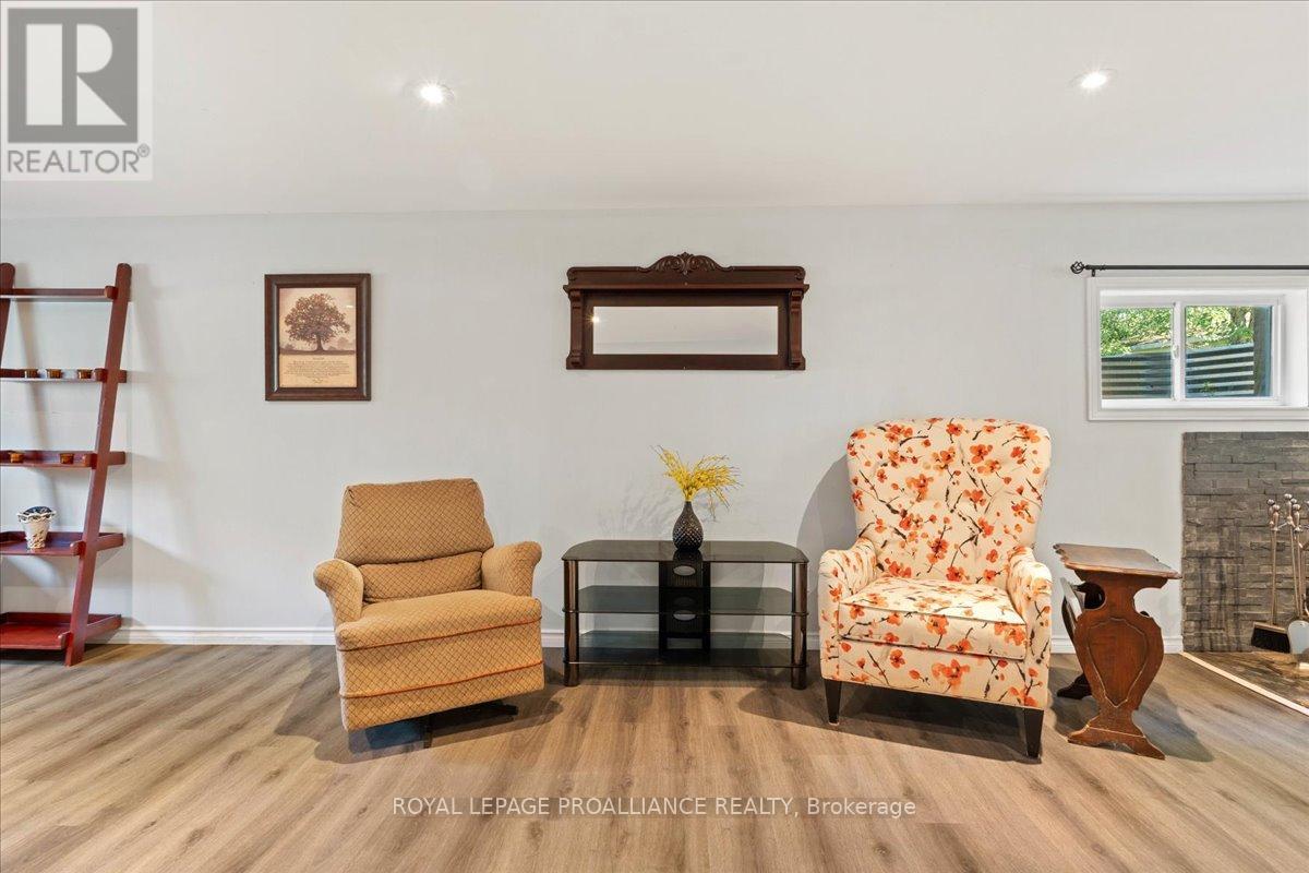 558 Aikins Road, Quinte West, Ontario  K8N 4Z2 - Photo 13 - X12462657