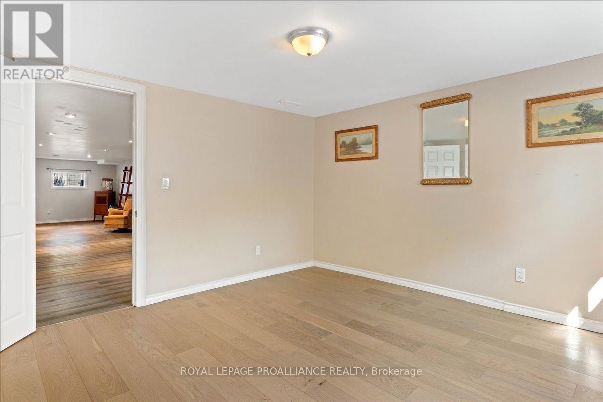 558 Aikins Road, Quinte West, Ontario  K8N 4Z2 - Photo 18 - X12462657