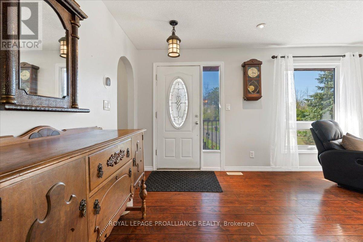 558 Aikins Road, Quinte West, Ontario  K8N 4Z2 - Photo 23 - X12462657