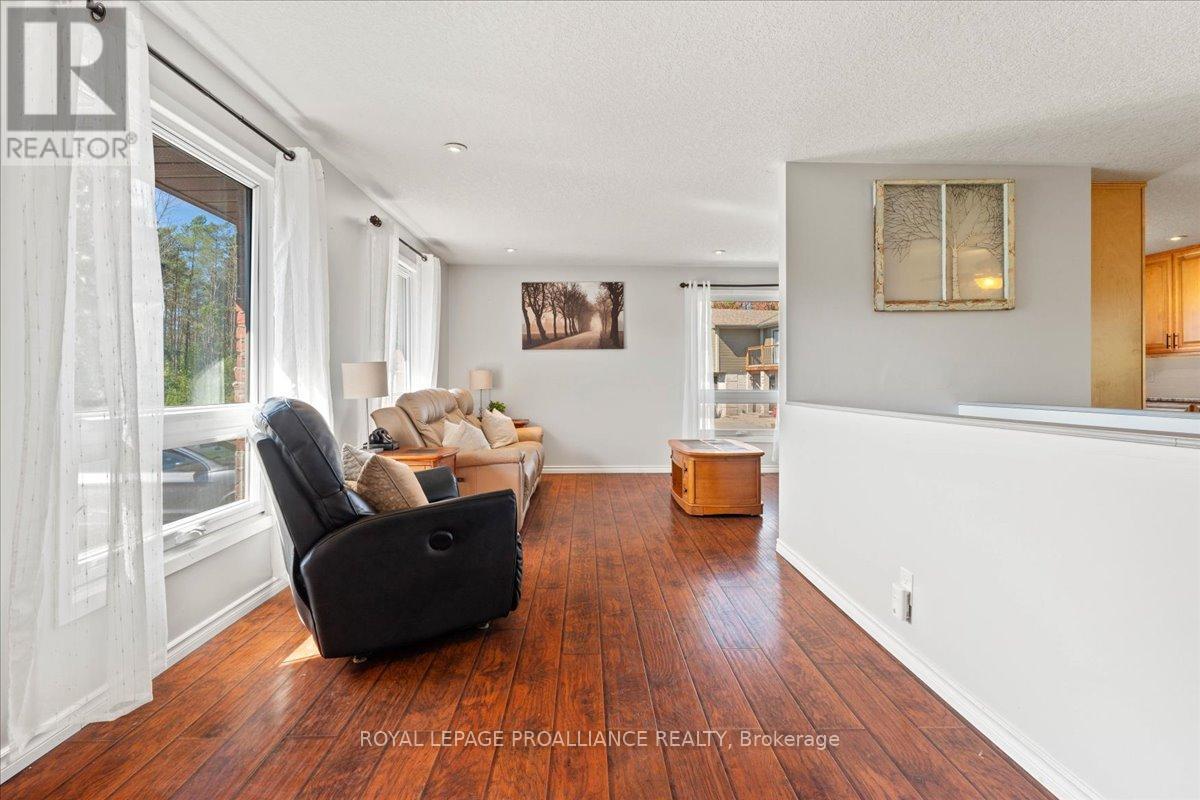 558 Aikins Road, Quinte West, Ontario  K8N 4Z2 - Photo 24 - X12462657