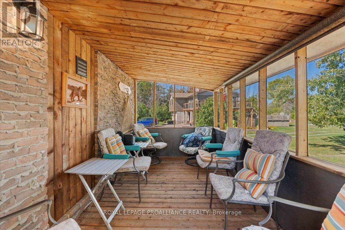 558 Aikins Road, Quinte West, Ontario  K8N 4Z2 - Photo 36 - X12462657