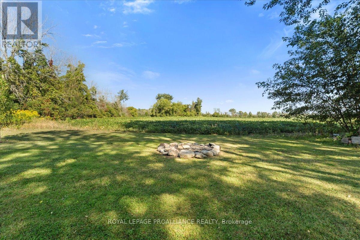 558 Aikins Road, Quinte West, Ontario  K8N 4Z2 - Photo 38 - X12462657