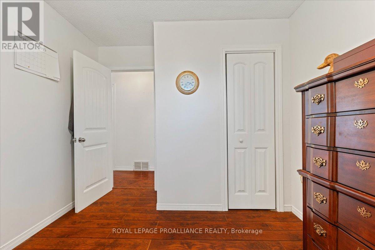 558 Aikins Road, Quinte West, Ontario  K8N 4Z2 - Photo 5 - X12462657