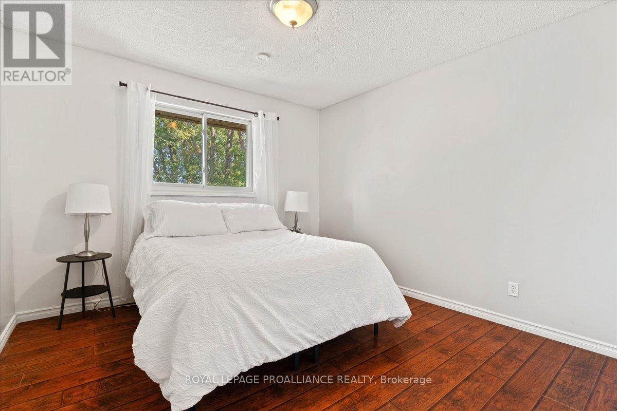 558 Aikins Road, Quinte West, Ontario  K8N 4Z2 - Photo 6 - X12462657