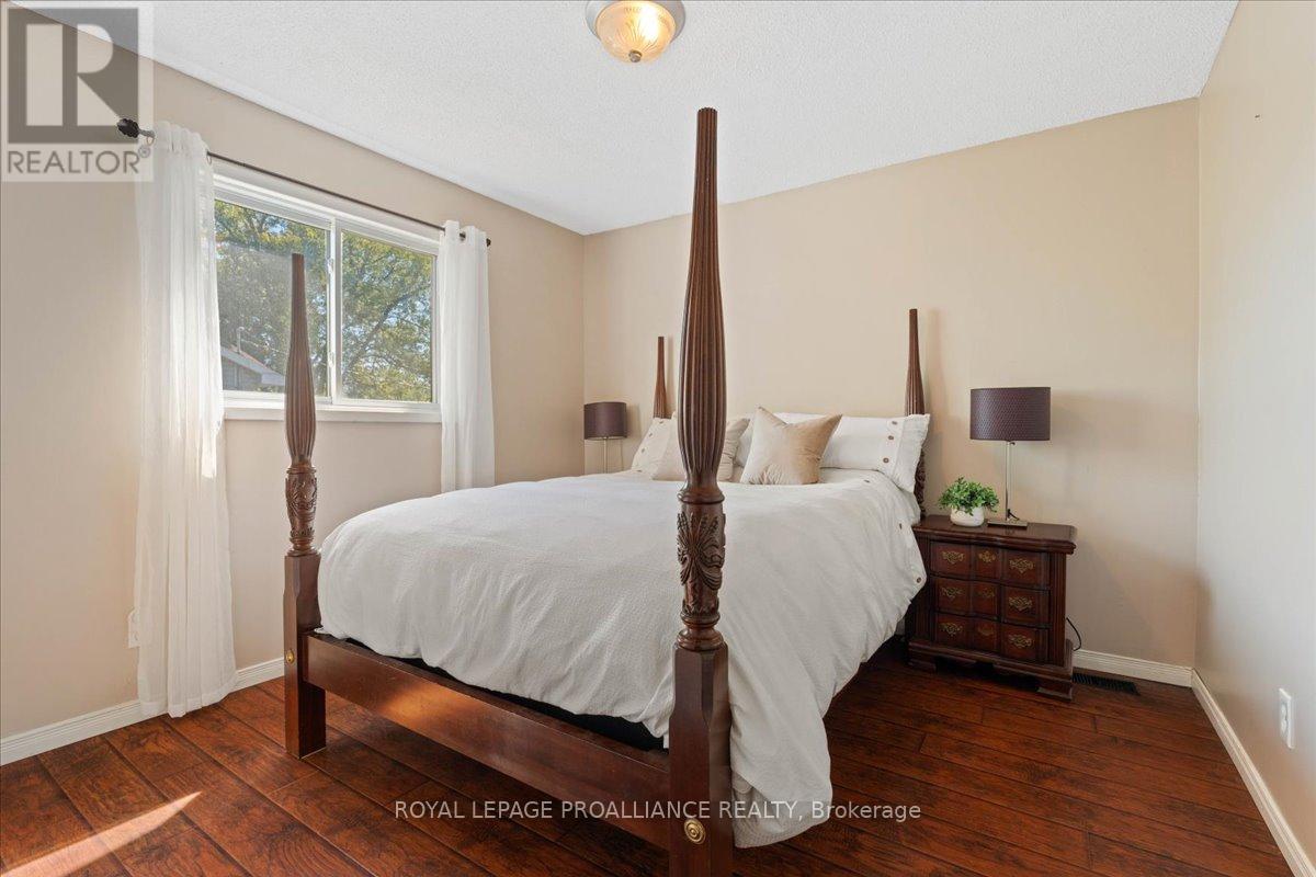 558 Aikins Road, Quinte West, Ontario  K8N 4Z2 - Photo 8 - X12462657