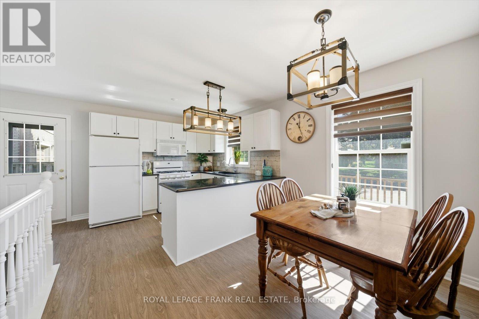 34 Riverview Road, Kawartha Lakes, Ontario  K9V 1B3 - Photo 11 - X12462703