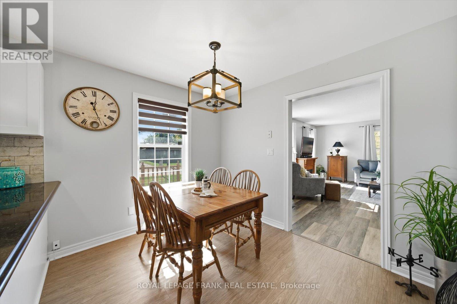 34 Riverview Road, Kawartha Lakes, Ontario  K9V 1B3 - Photo 12 - X12462703