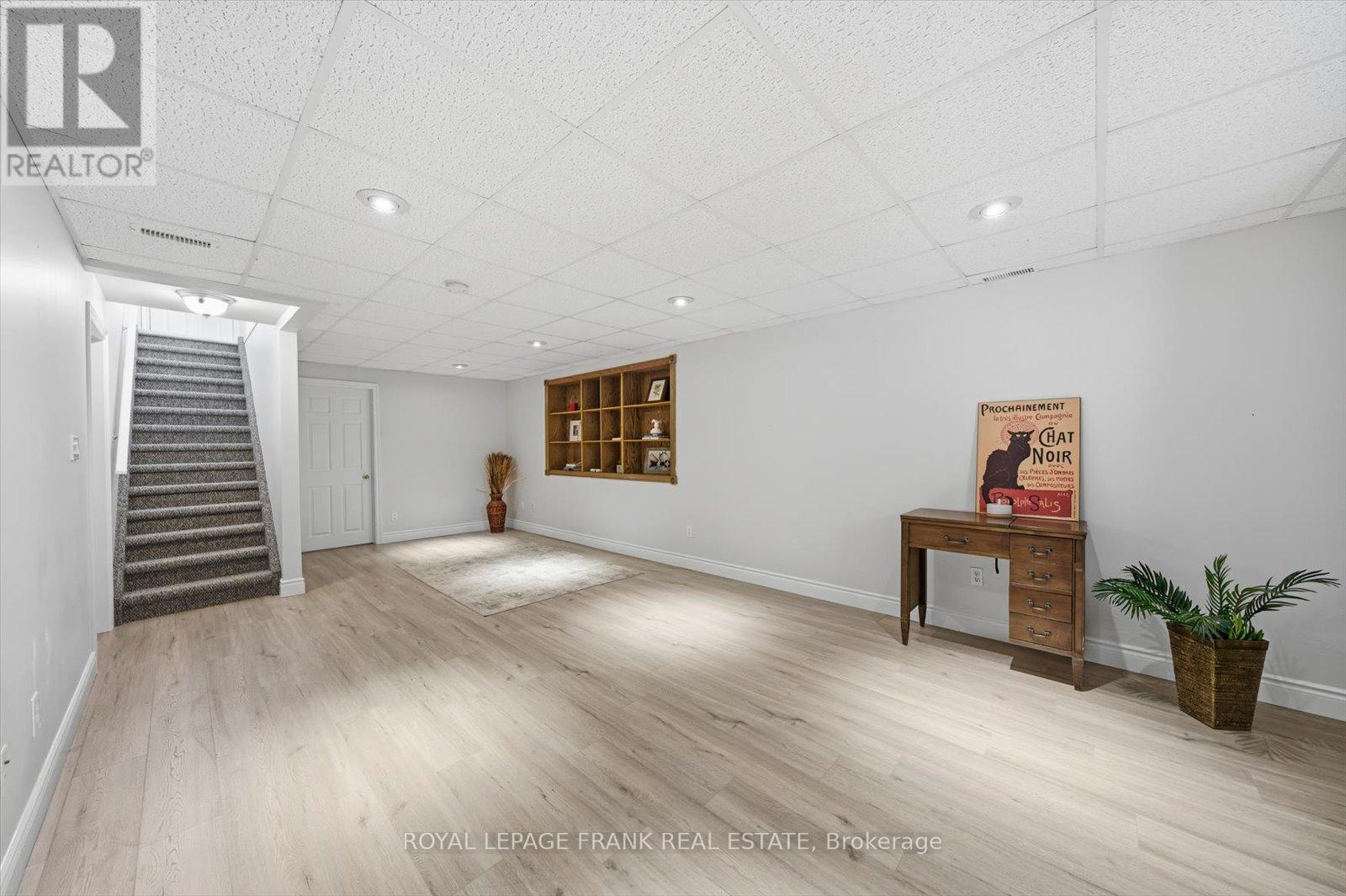 34 Riverview Road, Kawartha Lakes, Ontario  K9V 1B3 - Photo 30 - X12462703
