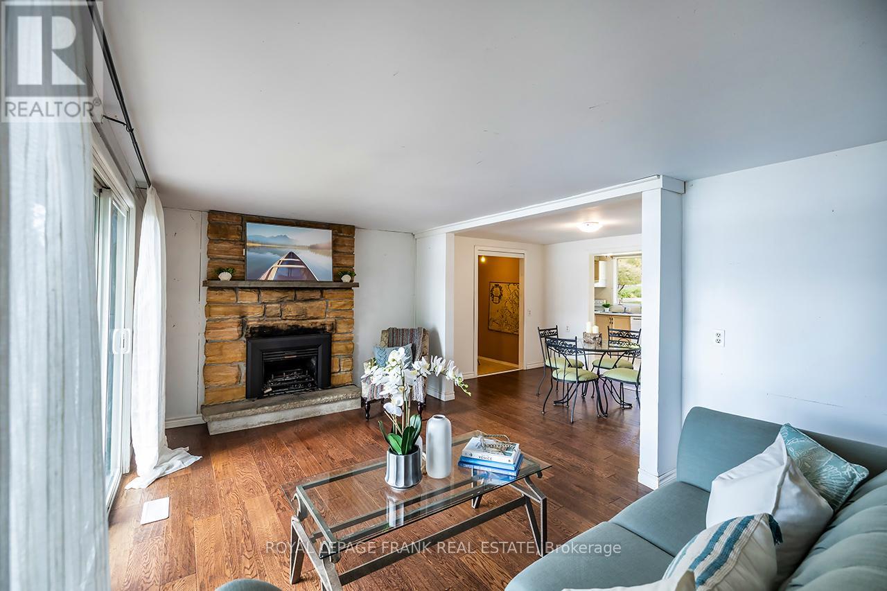 119 Oakdene Crescent, Kawartha Lakes, Ontario  K0M 2C0 - Photo 13 - X12462740