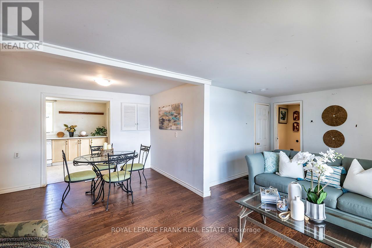 119 Oakdene Crescent, Kawartha Lakes, Ontario  K0M 2C0 - Photo 14 - X12462740