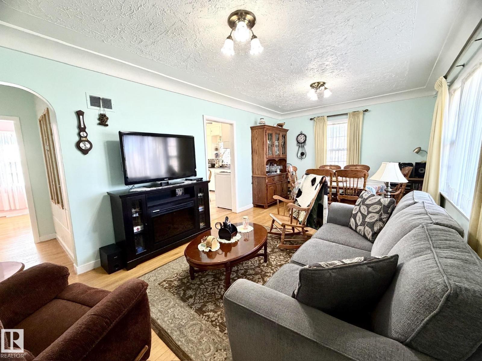 4811 51 Av, Lamont, Alberta  T0B 2R0 - Photo 6 - E4462105