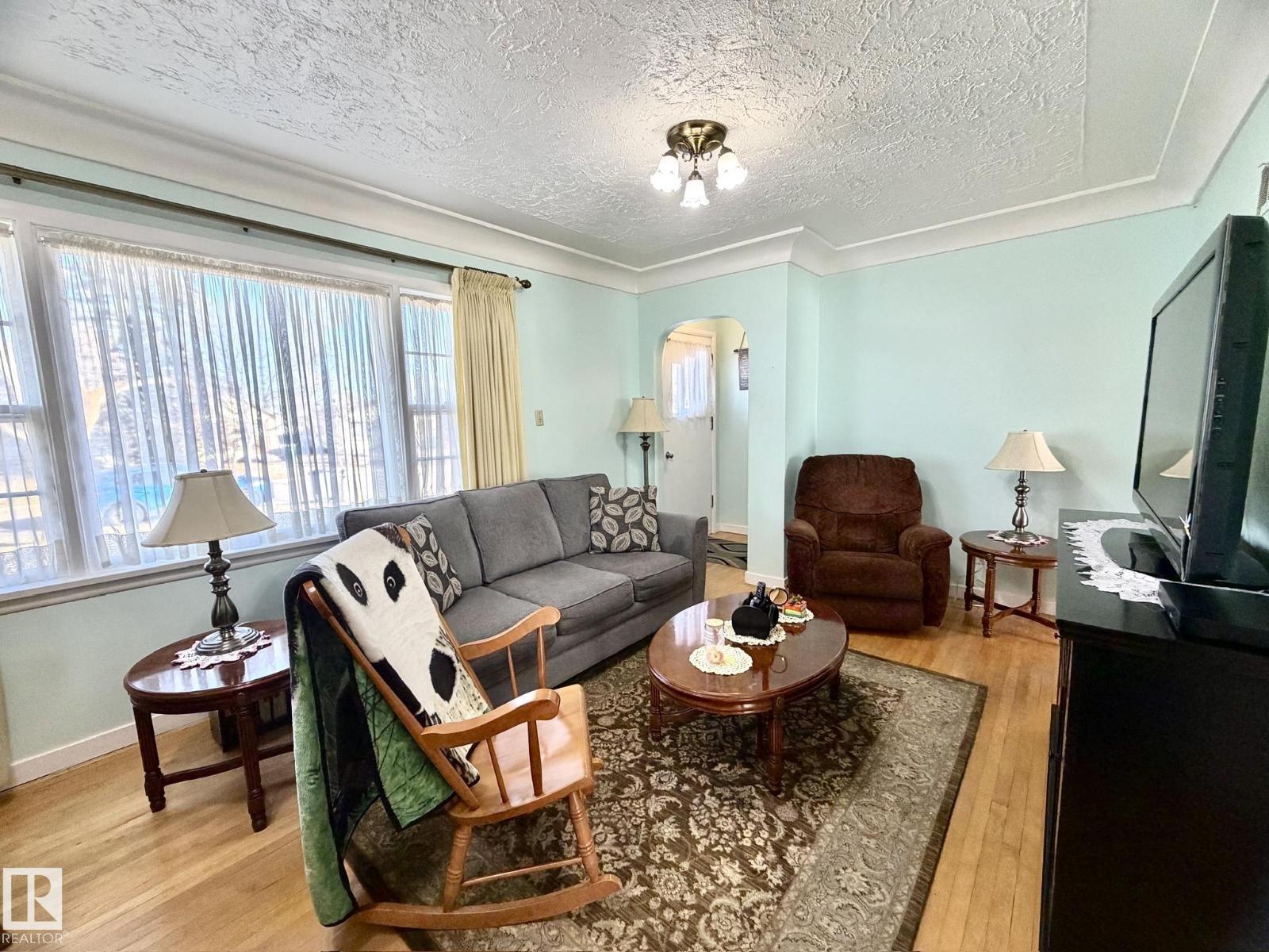 4811 51 Av, Lamont, Alberta  T0B 2R0 - Photo 8 - E4462105