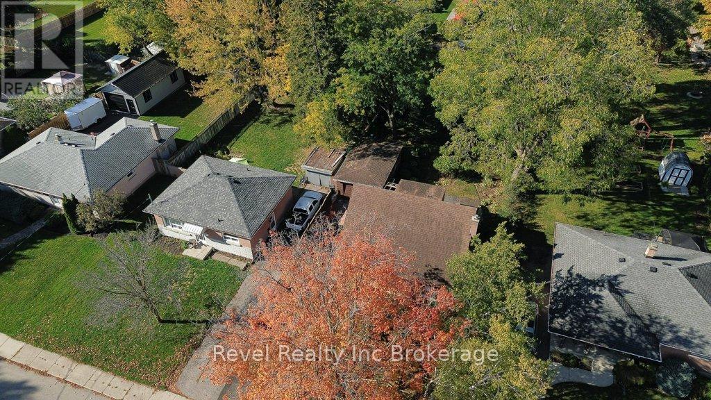 46 Aileen Drive, Woodstock, Ontario  N4S 4A1 - Photo 5 - X12462650