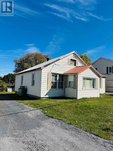 235 Main Street N, North Glengarry, Ontario  K0C 1A0 - Photo 2 - X12462688