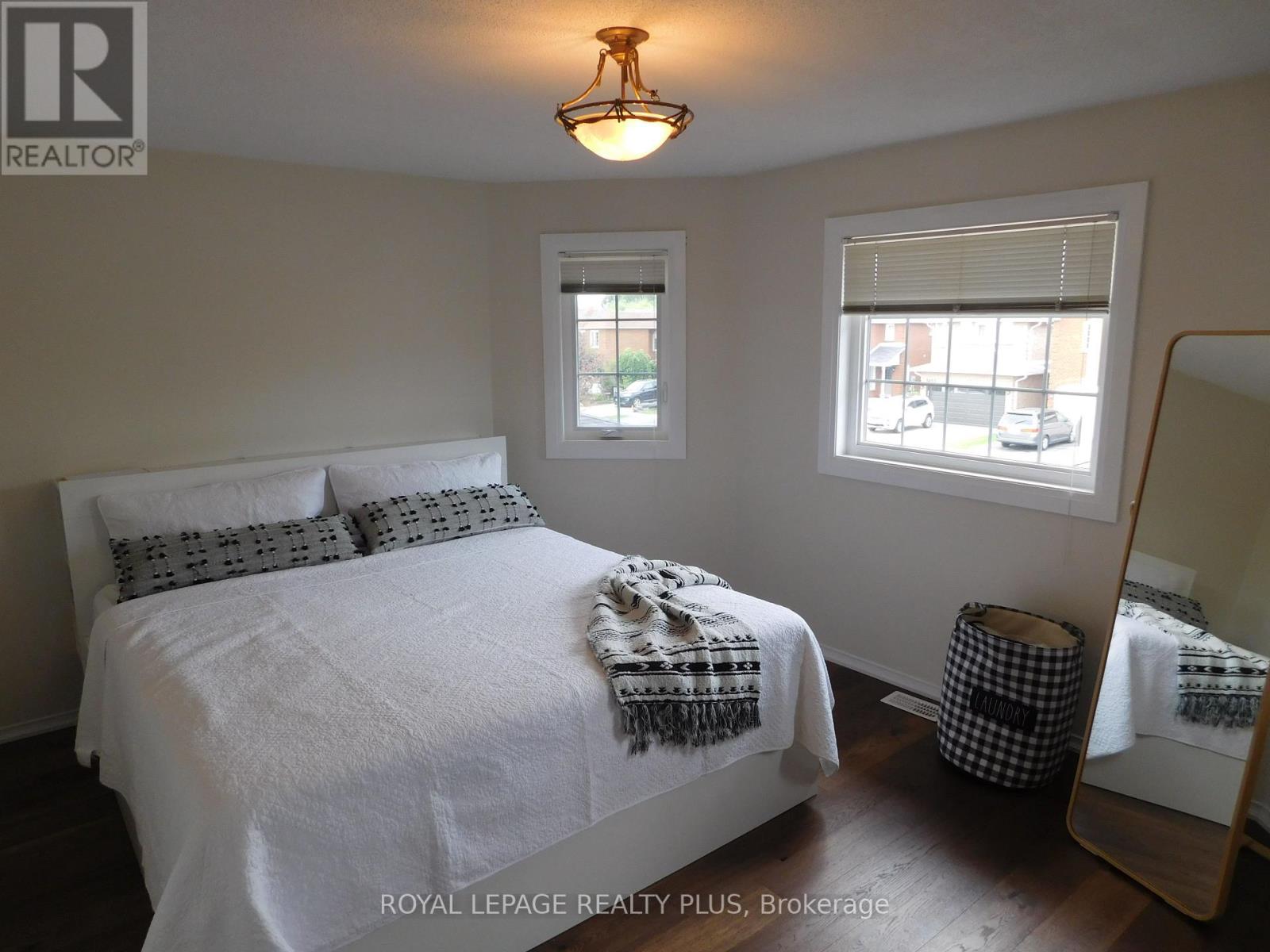 3424 Nutcracker Drive, Mississauga, Ontario  L5N 6E6 - Photo 21 - W12462531