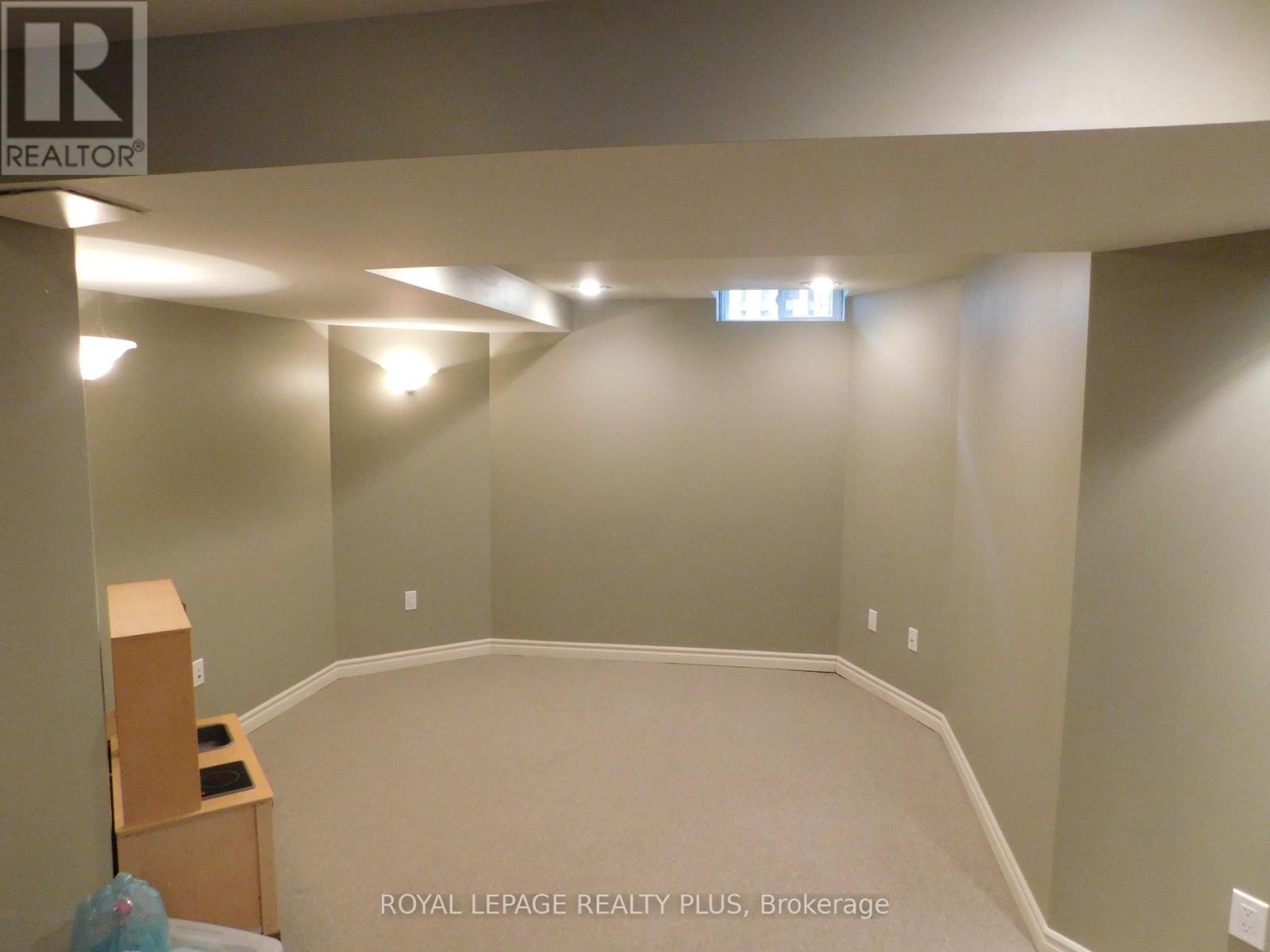 3424 Nutcracker Drive, Mississauga, Ontario  L5N 6E6 - Photo 37 - W12462531