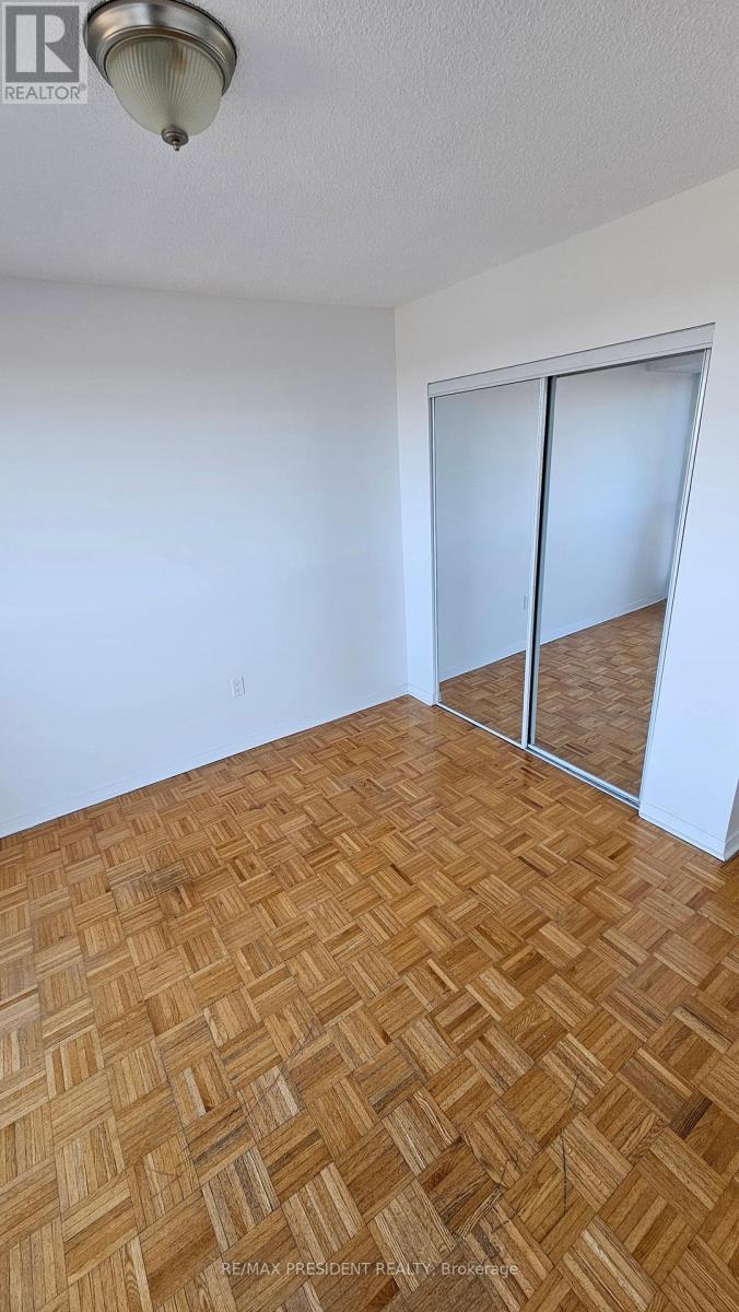 1103 - 2155 Burnhamthorpe Road W, Mississauga, Ontario  L5L 5P4 - Photo 12 - W12462539