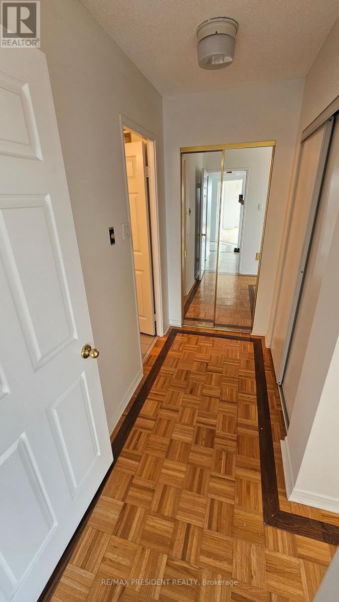 1103 - 2155 Burnhamthorpe Road W, Mississauga, Ontario  L5L 5P4 - Photo 5 - W12462539