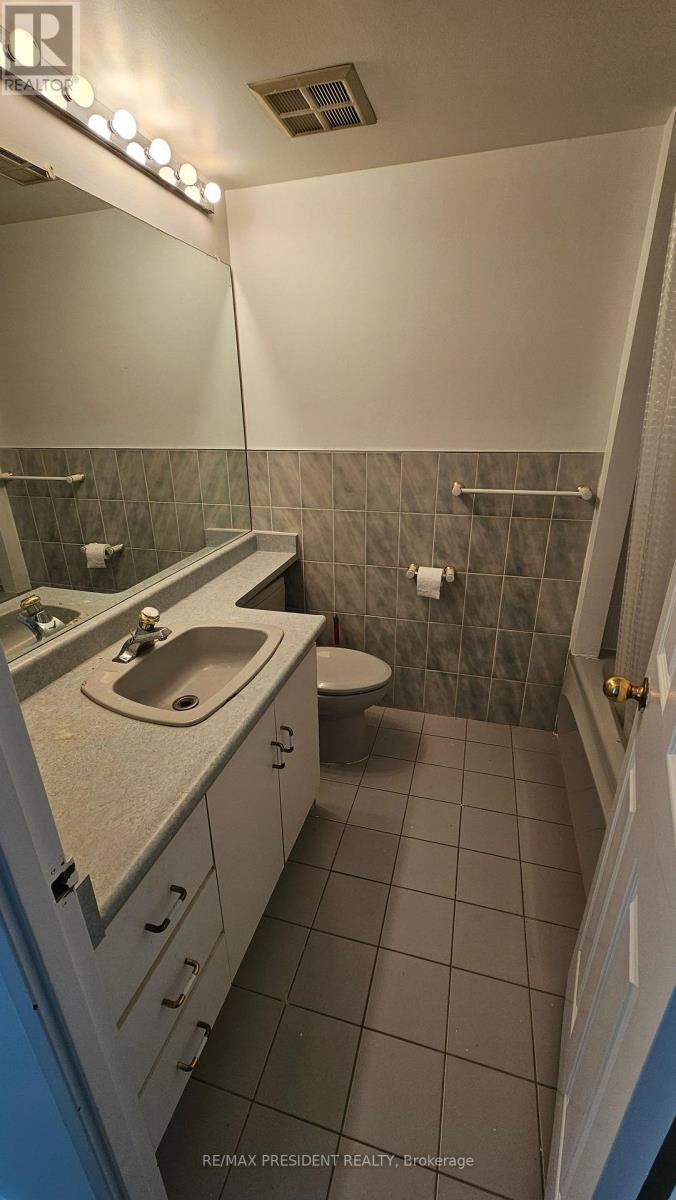 1103 - 2155 Burnhamthorpe Road W, Mississauga, Ontario  L5L 5P4 - Photo 8 - W12462539