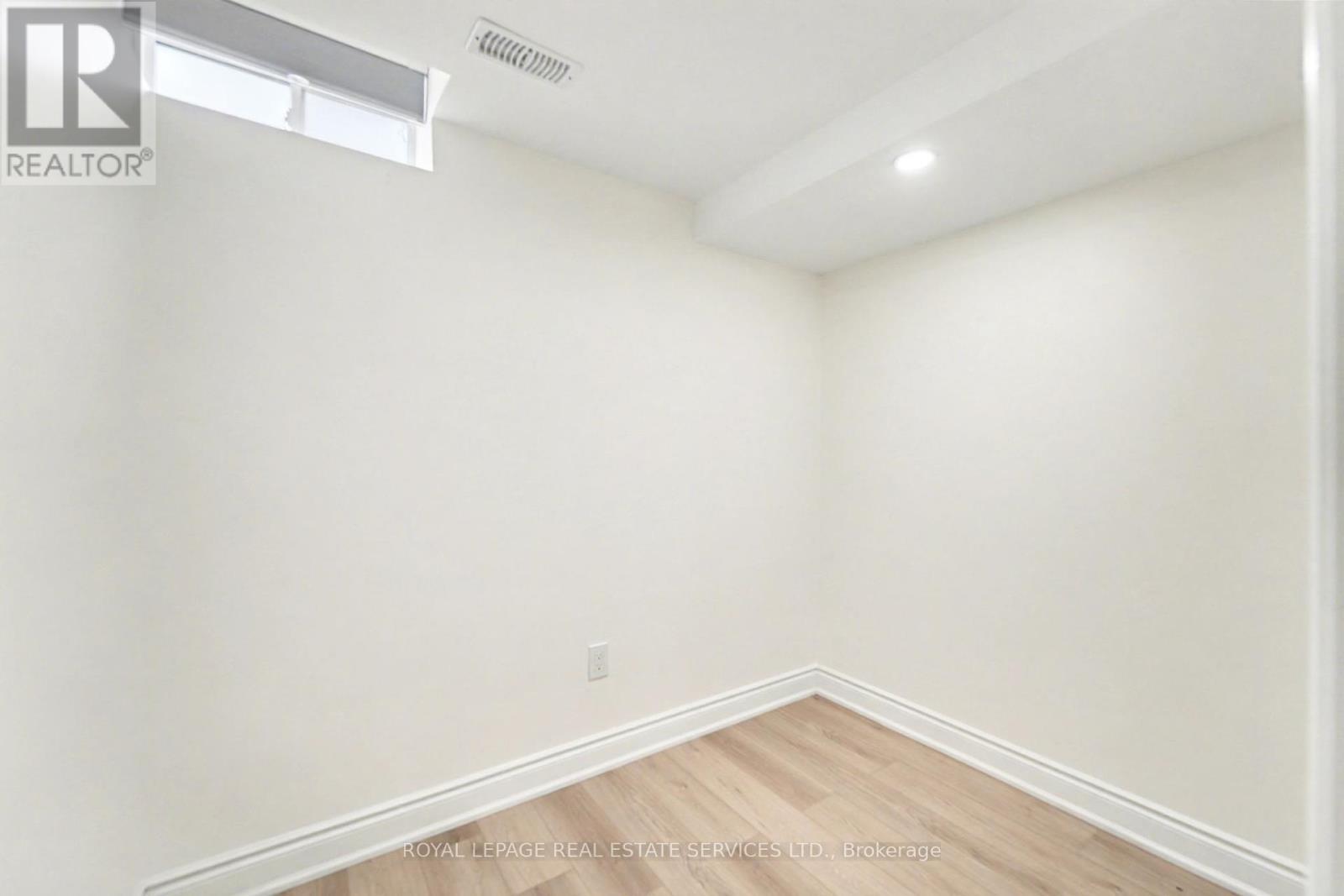 24 Pinedale Avenue, Caledon, Ontario  L7C 3Z5 - Photo 17 - W12462546